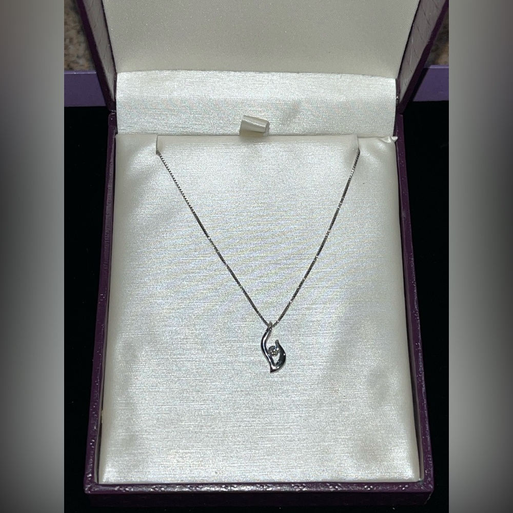 NIB Eternal Flame Diamond Pendant on 18” Chain Sterling Silver